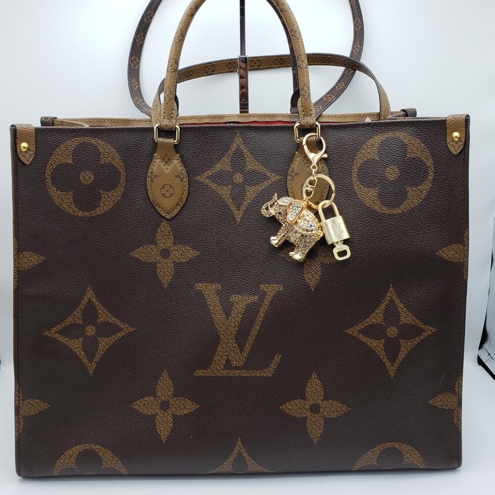Authentic Louis Vuitton Lock & Key with Unbranded Elephant Charm, Keychain - Picture 3 of 10